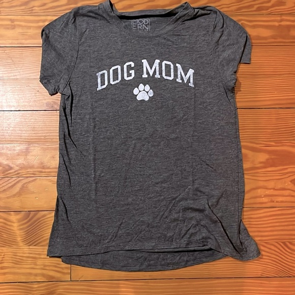 Graphic Tee “Dog Mom” - Picture 1 of 2
